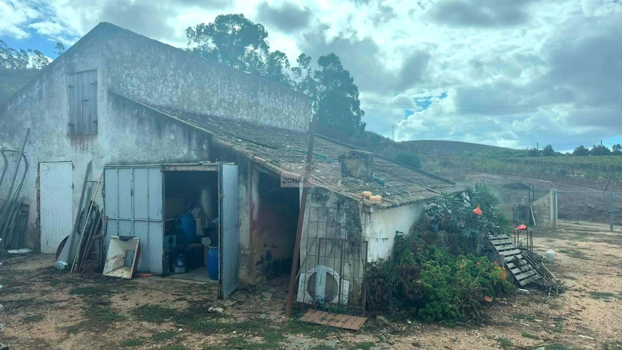 Terreno para Venda em Odiaxere Foto 1