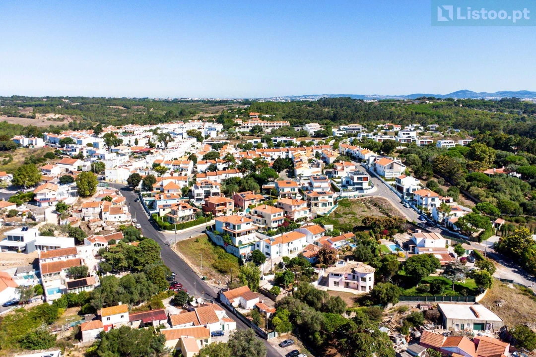 Moradia T4 para Venda em Agualva e Mira-Sintra Foto 32