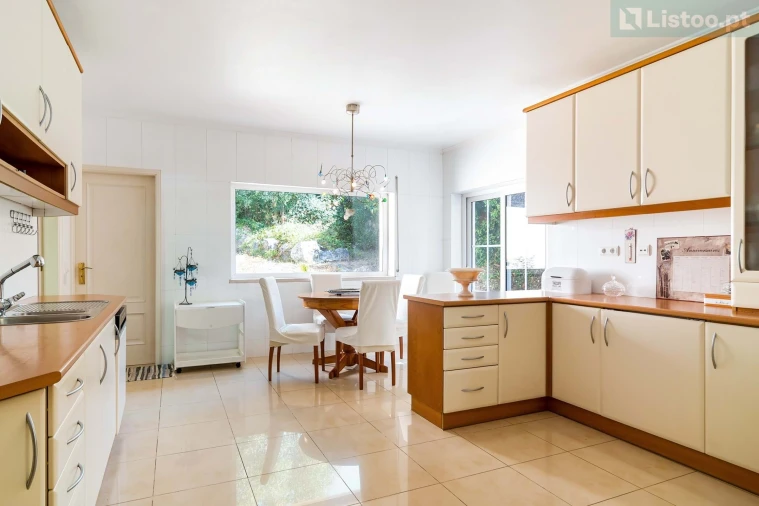 Moradia T4 para Venda em Agualva e Mira-Sintra Foto 8