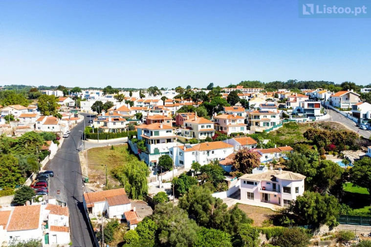 Moradia T4 para Venda em Agualva e Mira-Sintra Foto 33