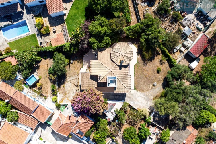 Moradia T4 para Venda em Agualva e Mira-Sintra Foto 31