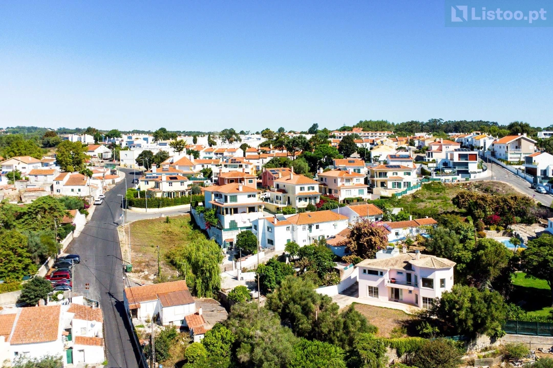 Moradia T4 para Venda em Agualva e Mira-Sintra Foto 33