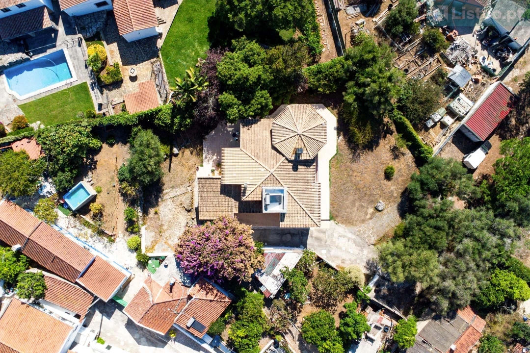 Moradia T4 para Venda em Agualva e Mira-Sintra Foto 31