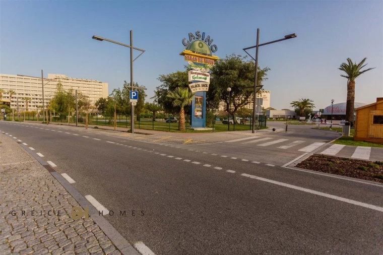 Apartamento T1 para Venda em Quarteira Foto 9