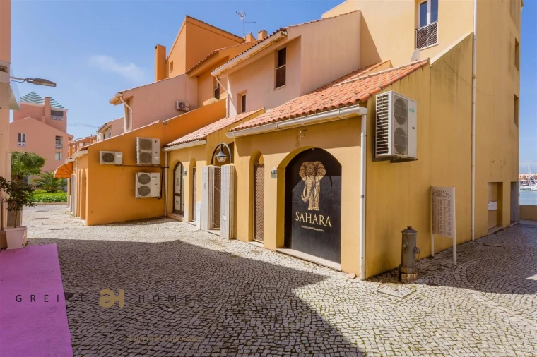 Apartamento T1 para Venda em Quarteira Foto 6