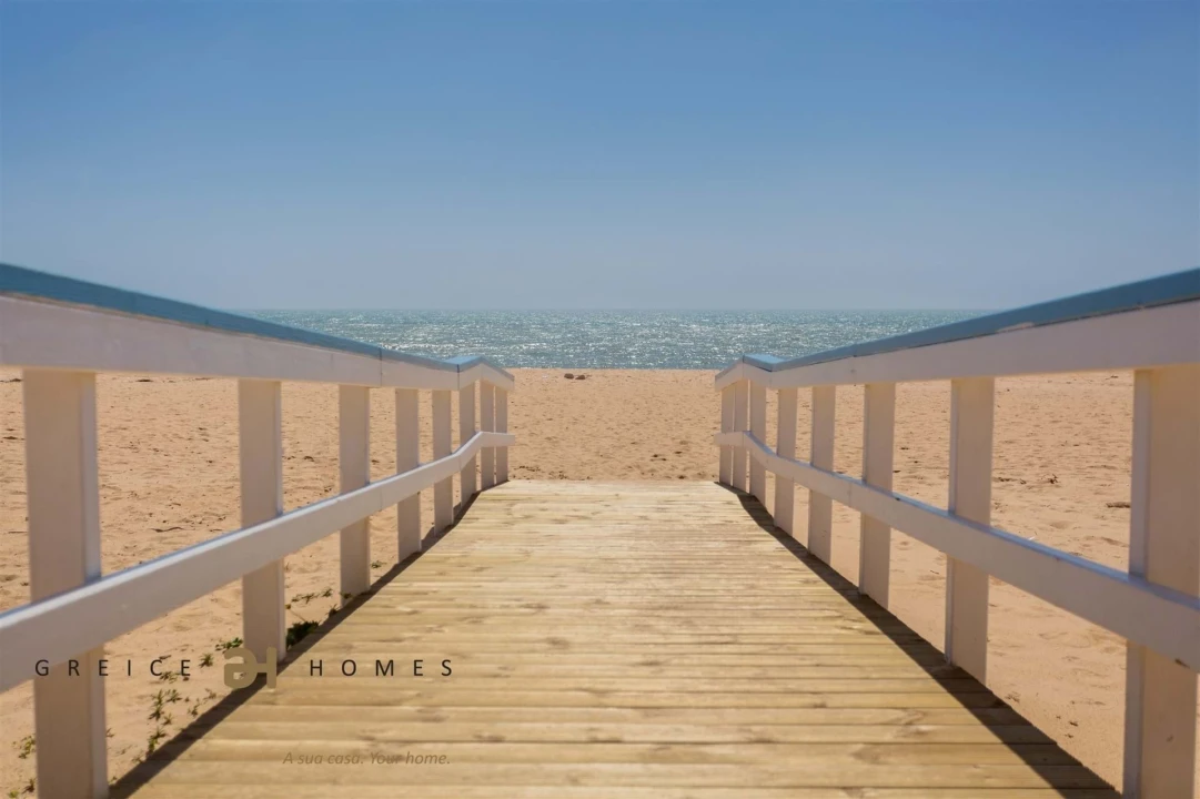 Apartamento T1 para Venda em Quarteira Foto 16