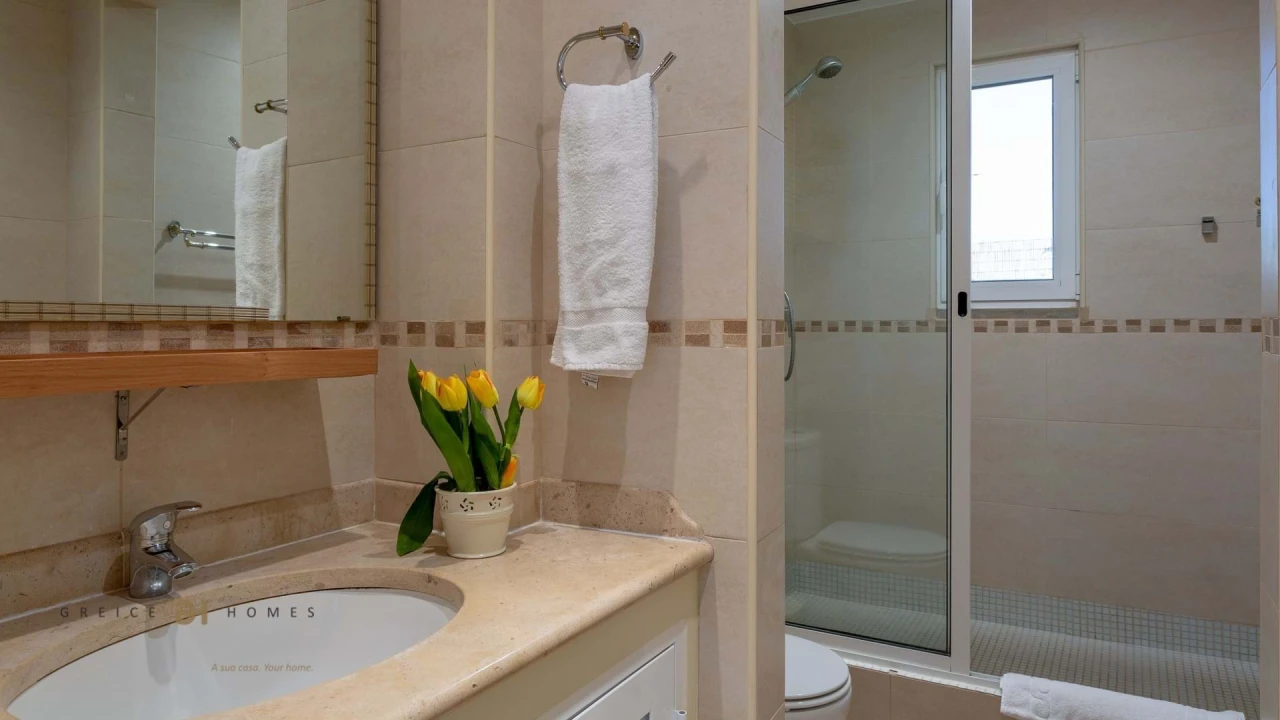 Apartamento T1 para Venda em Quarteira Foto 22