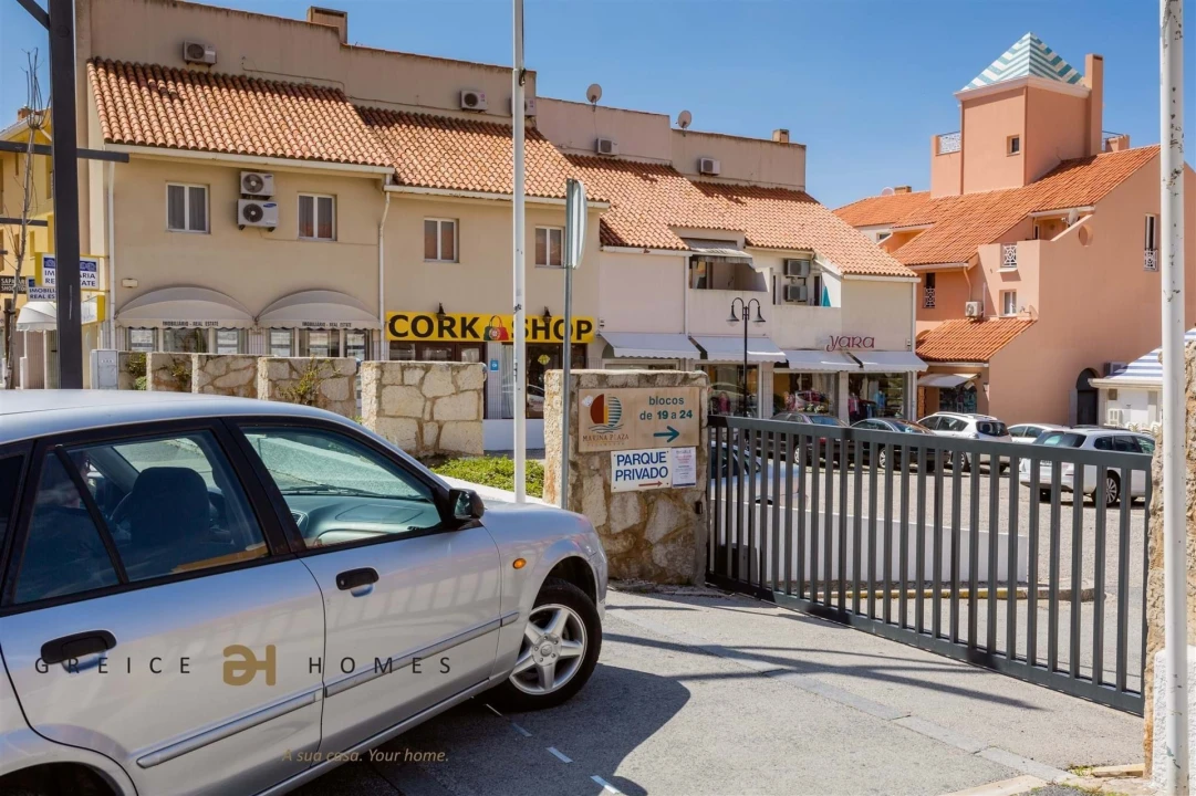 Apartamento T1 para Venda em Quarteira Foto 4