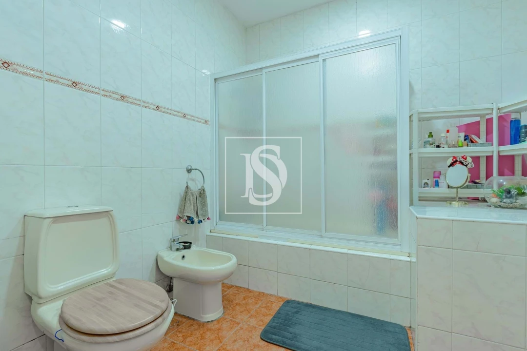 Moradia T4 para Venda em Custoias Foto 23