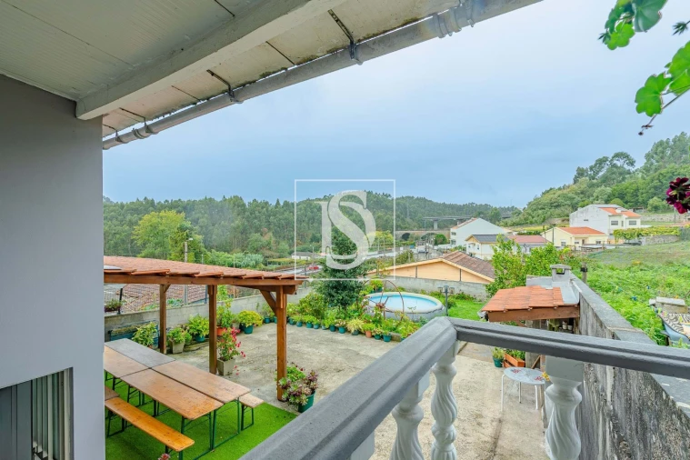 Moradia T4 para Venda em Custoias Foto 14