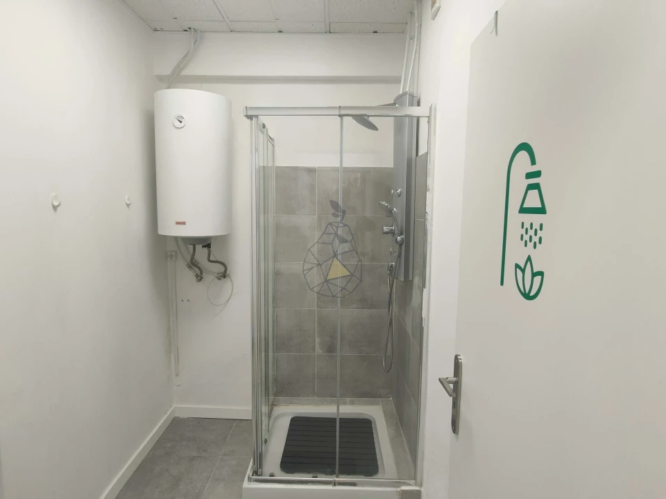 Negócio para Arrendamento em Armação de Pera Foto 14