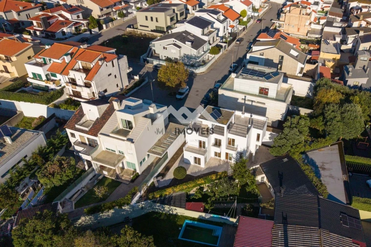 Moradia T4 para Venda em Matosinhos e Leça da Palmeira Foto 13