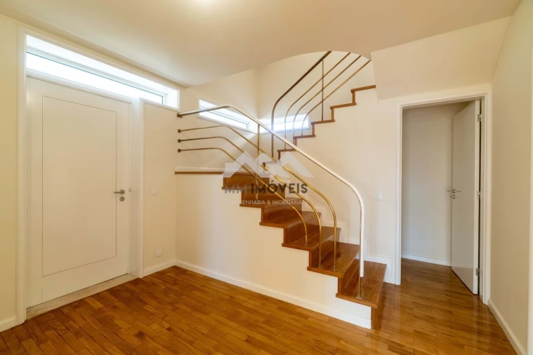 Moradia T4 para Venda em Matosinhos e Leça da Palmeira Foto 74