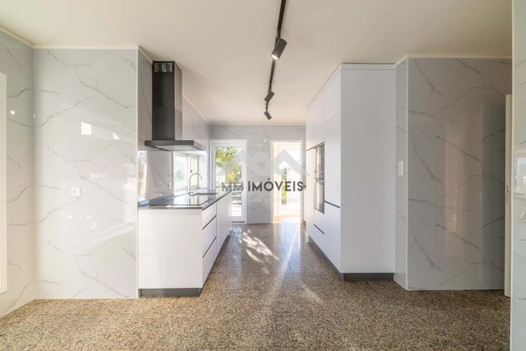 Moradia T4 para Venda em Matosinhos e Leça da Palmeira Foto 88