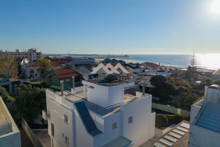 Moradia T4 para Venda em Matosinhos e Leça da Palmeira Foto 31