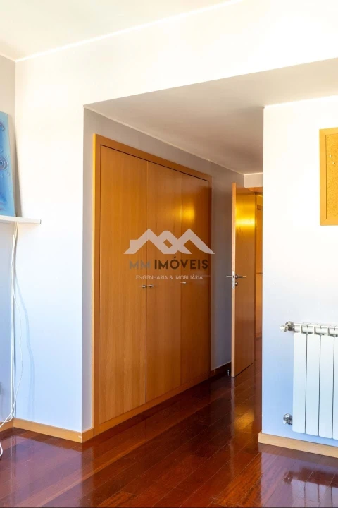 Apartamento T5 para Venda em Matosinhos e Leça da Palmeira