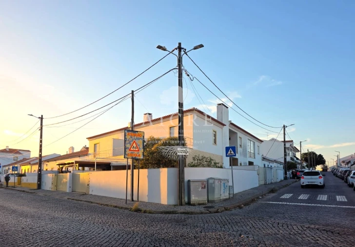 Moradia T3 para Venda em Malagueira e Horta das Figueiras Foto 1