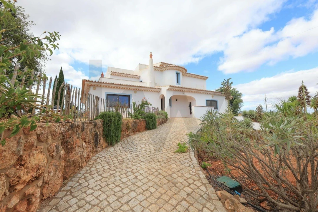 Moradia T5 para Venda em São Silvestre Foto 54