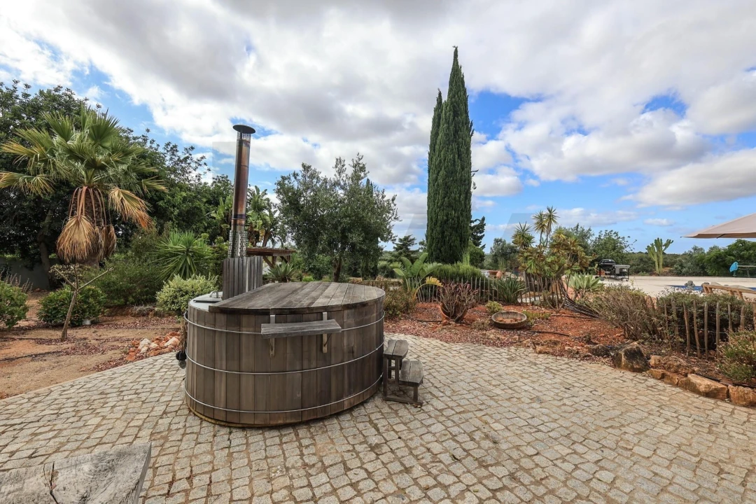 Moradia T5 para Venda em São Silvestre Foto 11