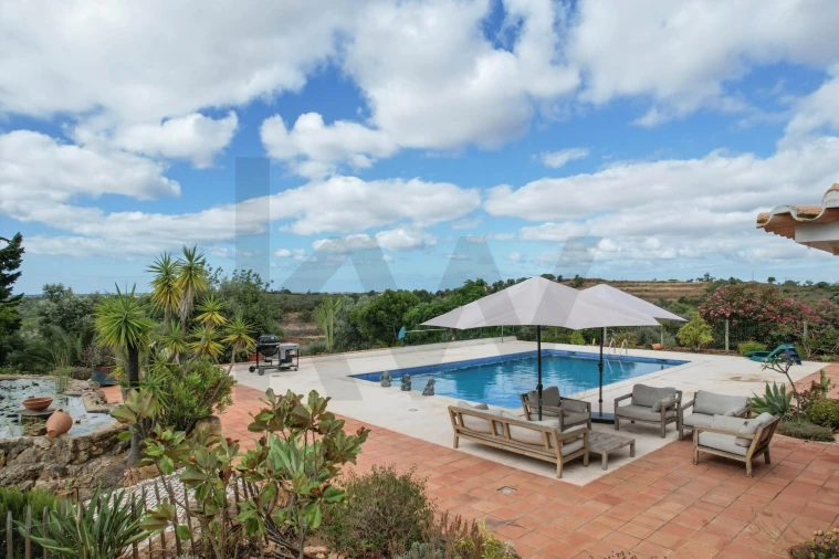 Moradia T5 para Venda em São Silvestre Foto 9