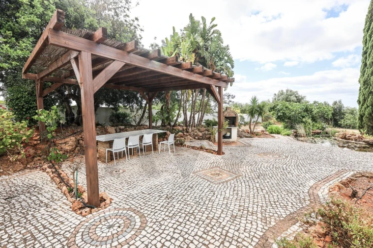 Moradia T5 para Venda em São Silvestre Foto 49