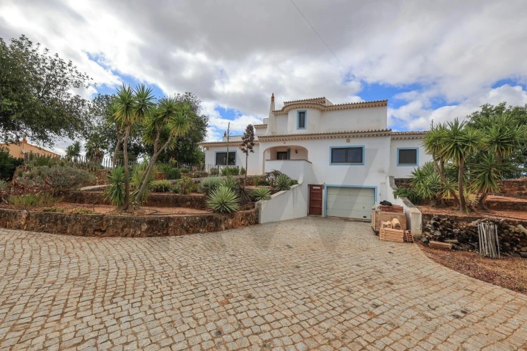 Moradia T5 para Venda em São Silvestre Foto 12