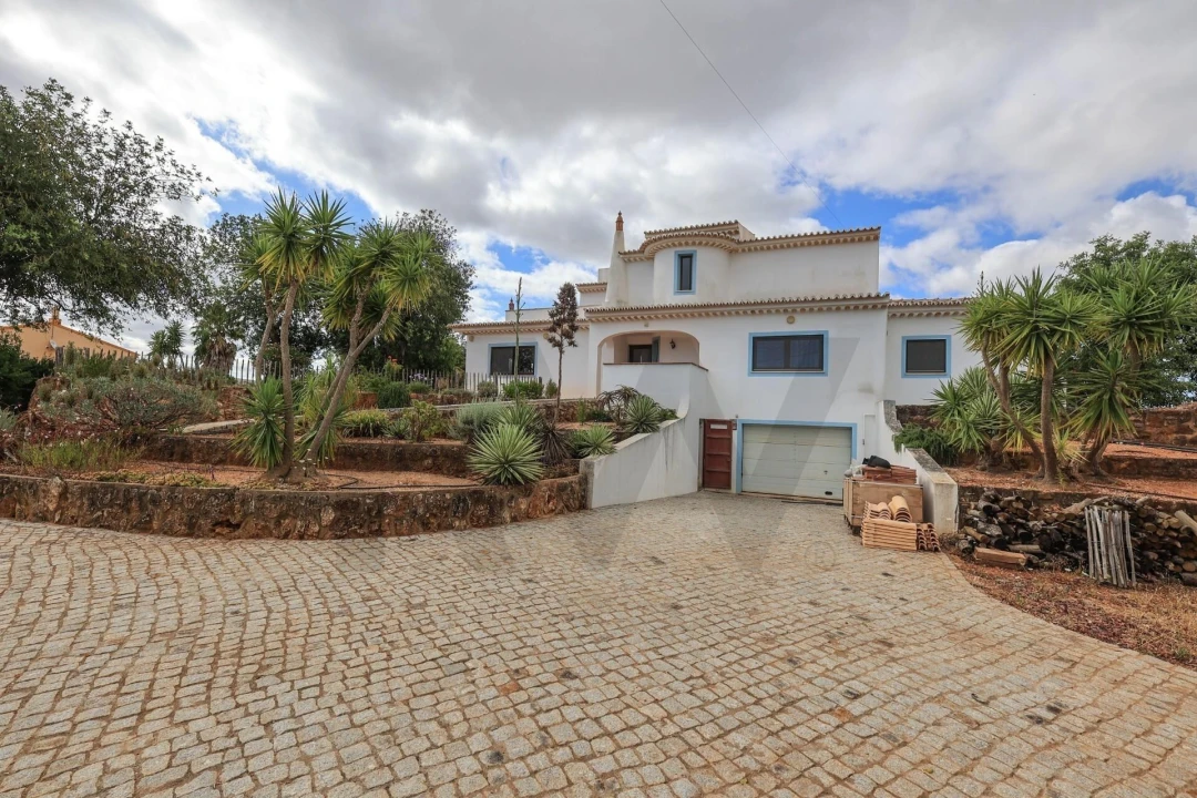 Moradia T5 para Venda em São Silvestre Foto 12