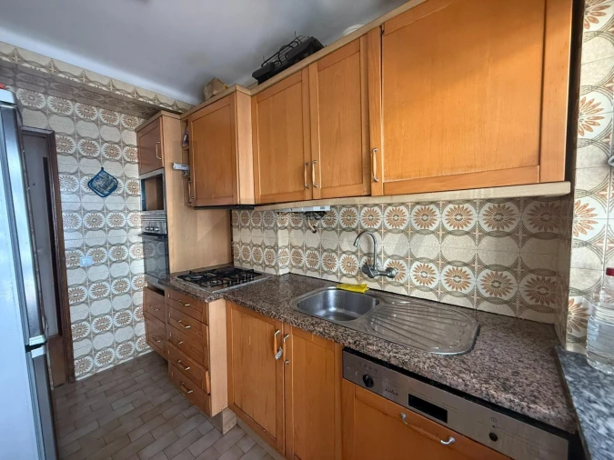 Apartamento T2 para Venda em Portimão Foto 3
