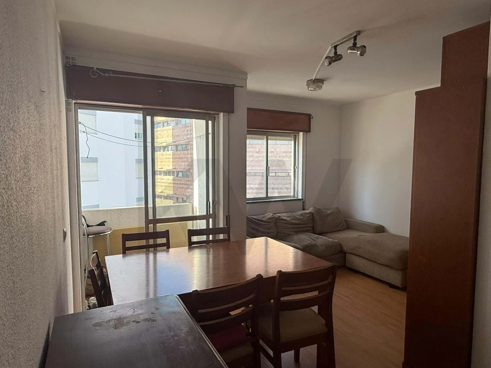 Apartamento T2 para Venda em Portimão Foto 8