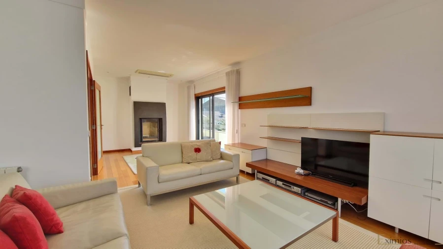 Moradia T5 para Venda em Bougado (São Martinho e Santiago) Foto 9