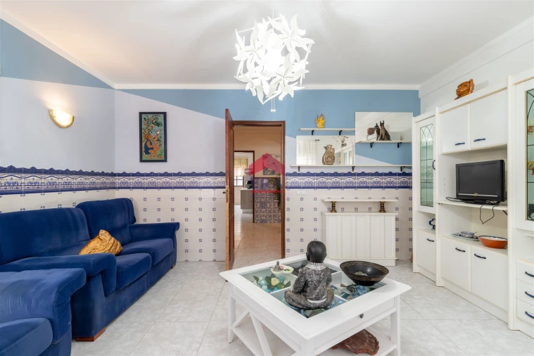 Apartamento T0 para Venda em Olhão Foto 8