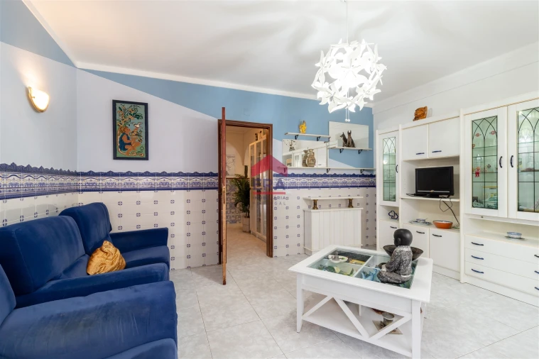 Apartamento T0 para Venda em Olhão Foto 9