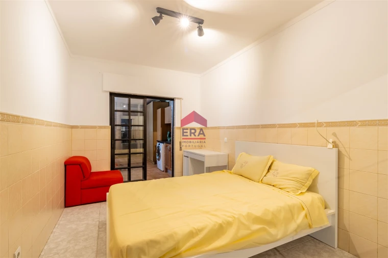 Apartamento T0 para Venda em Olhão Foto 16