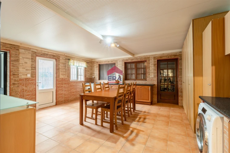 Apartamento T0 para Venda em Olhão Foto 1