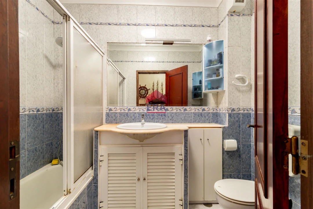 Apartamento T0 para Venda em Olhão Foto 17