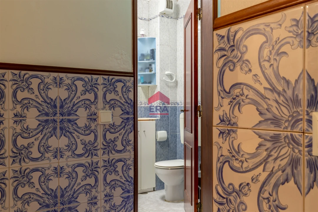 Apartamento T0 para Venda em Olhão Foto 12