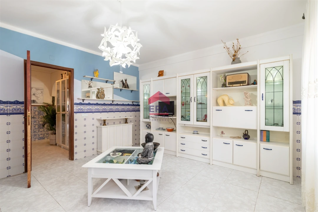 Apartamento T0 para Venda em Olhão Foto 10