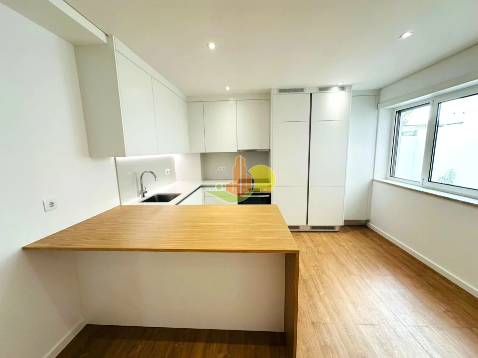 Apartamento T3 para Venda em Buarcos Foto 11