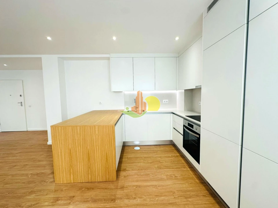 Apartamento T3 para Venda em Buarcos Foto 10