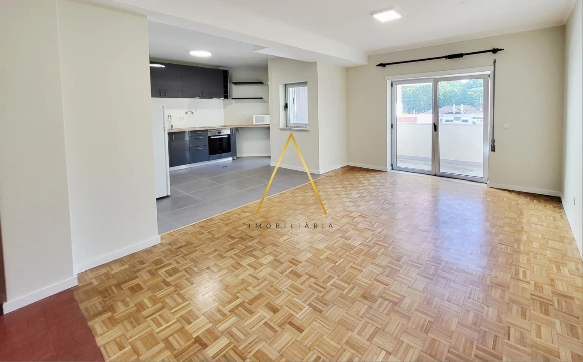 Apartamento T3 para Venda em Viseu Foto 1