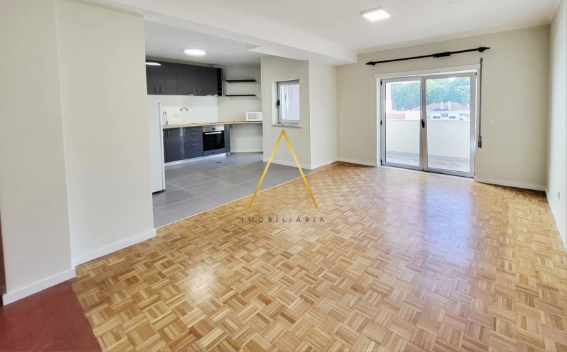 Apartamento T3 para Venda em Viseu Foto 1