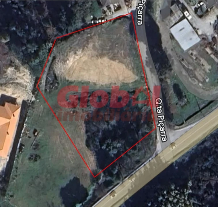 Terreno para Venda em Mundão Foto 2