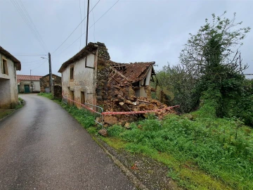 Moradia T4 para Venda em Casais e Alviobeira