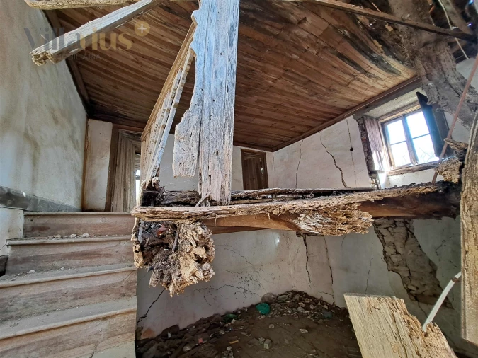 Moradia T4 para Venda em Casais e Alviobeira Foto 11