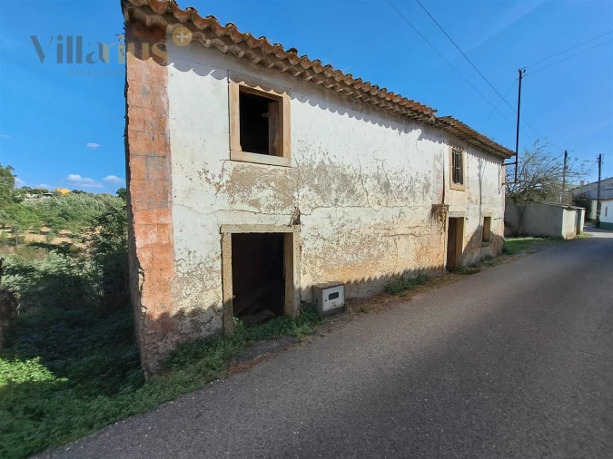 Moradia T4 para Venda em Casais e Alviobeira Foto 2