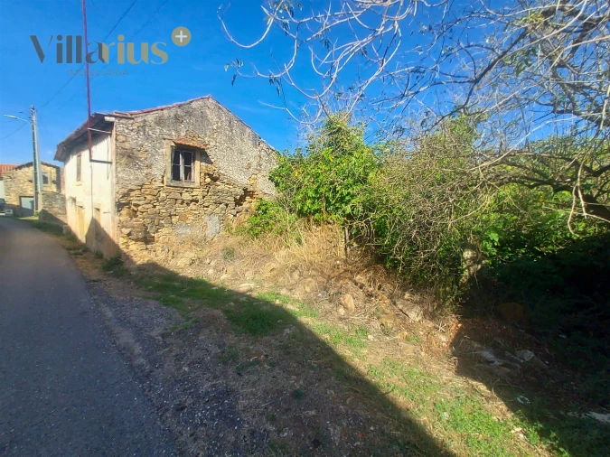 Moradia T4 para Venda em Casais e Alviobeira Foto 15