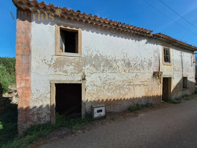 Moradia T4 para Venda em Casais e Alviobeira Foto 7