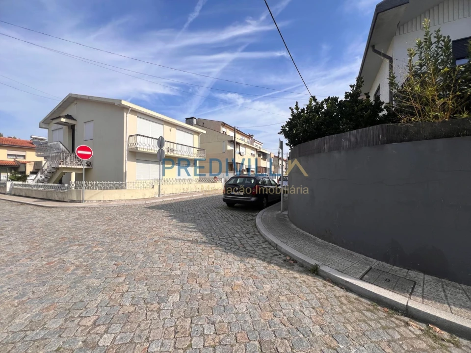 Apartamento T2 para Venda em Vilar de Pinheiro Foto 17