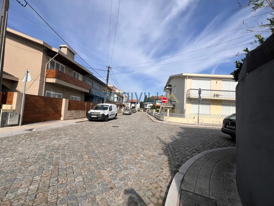 Apartamento T2 para Venda em Vilar de Pinheiro Foto 15