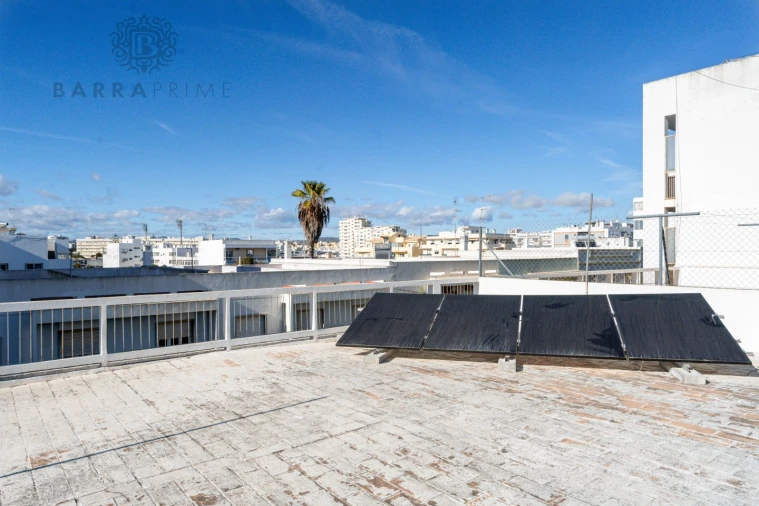 Moradia T4 para Venda em Faro (Sé e São Pedro) Foto 28